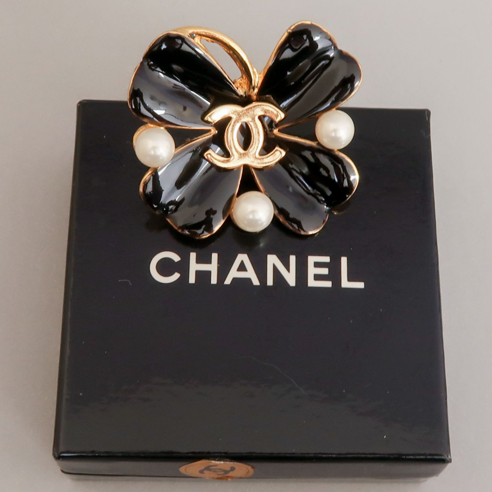ヴィンテージ】 シャネル ブローチ ココマーク クローバーモチーフ