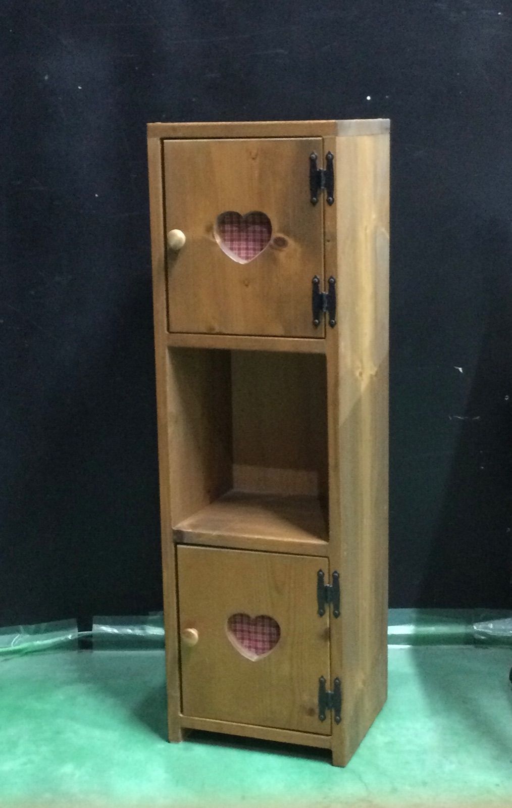 値下げ 節約 カントリー家具 木製ハート型 3段飾り棚 ハンドメイド