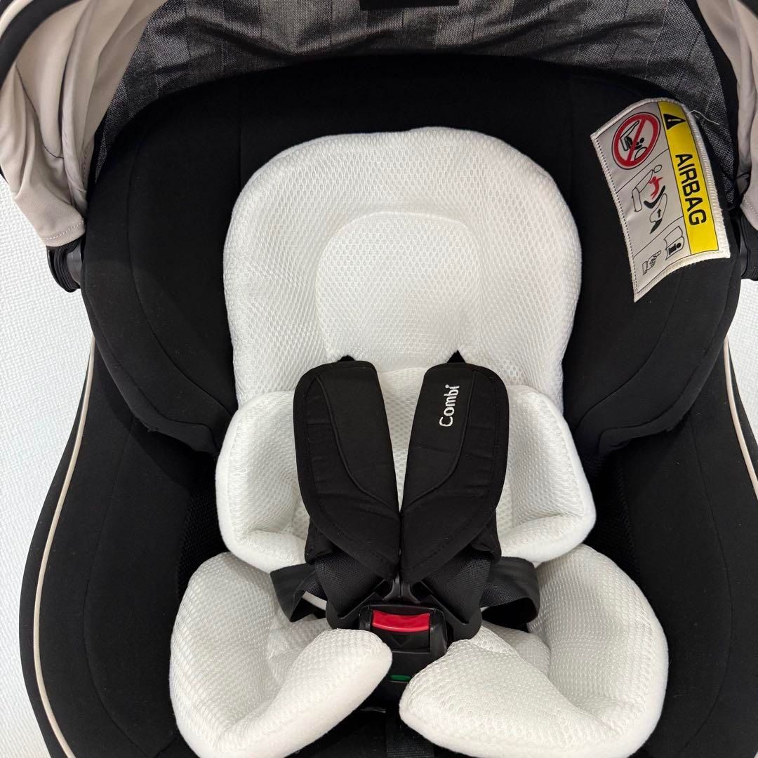 美品限定色 Combi クルムーヴスマートisofixエッグクッションNeo
