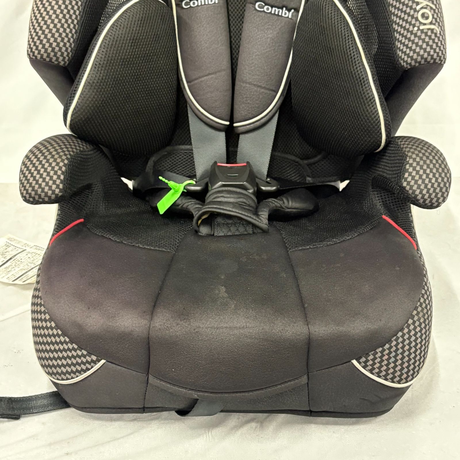 美品 コンビ ジュニアシート ジョイトリップ エアスルーGC エアー