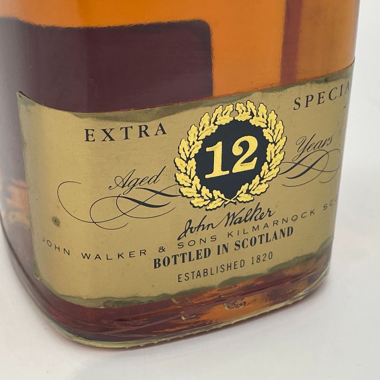 ジョニーウォーカー ブラックラベル 金キャップ 750ml 箱付