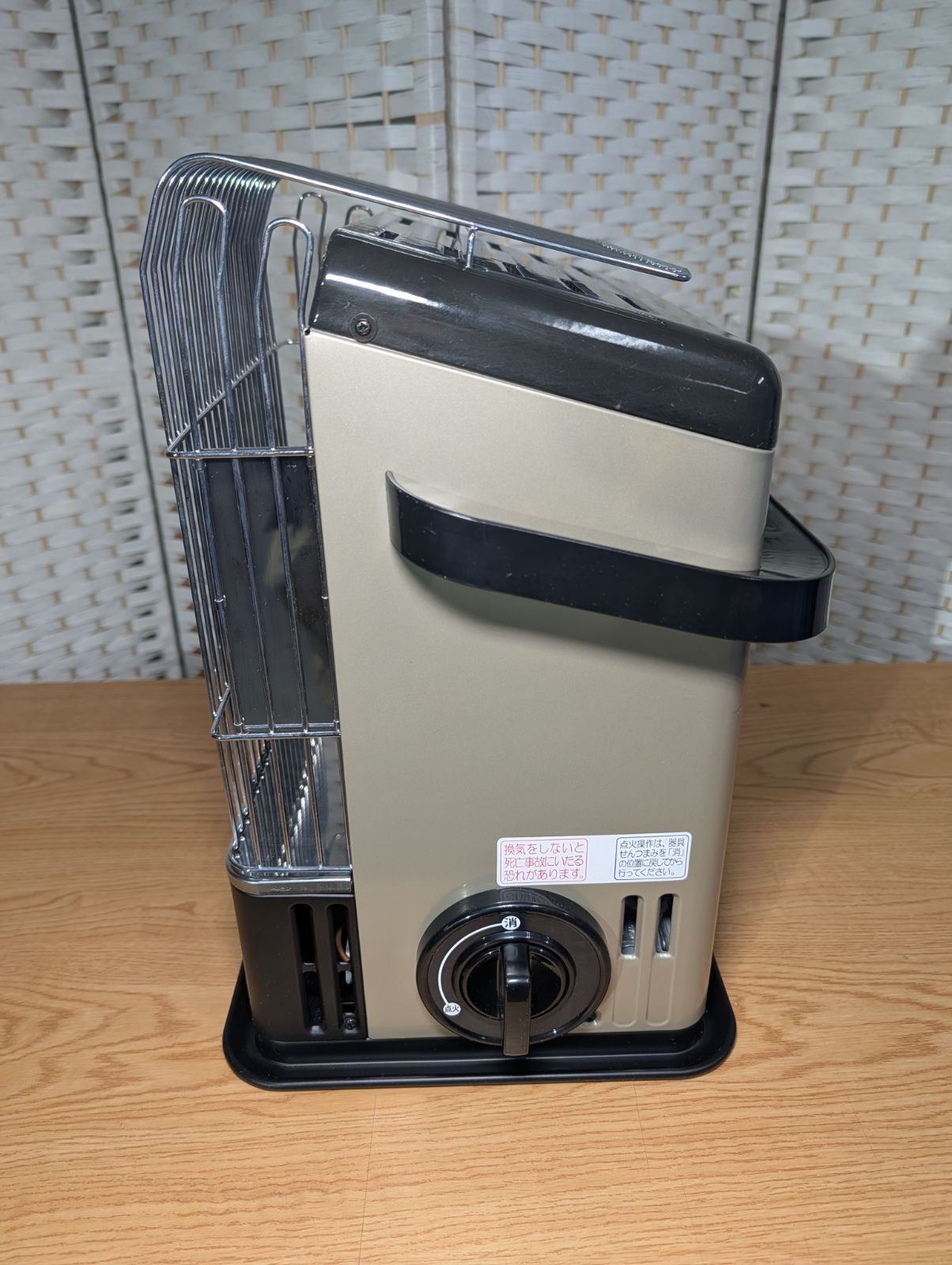 イワタニ カセットガスストーブ デカ暖 ハイパワータイプ CB-CGS-HPR