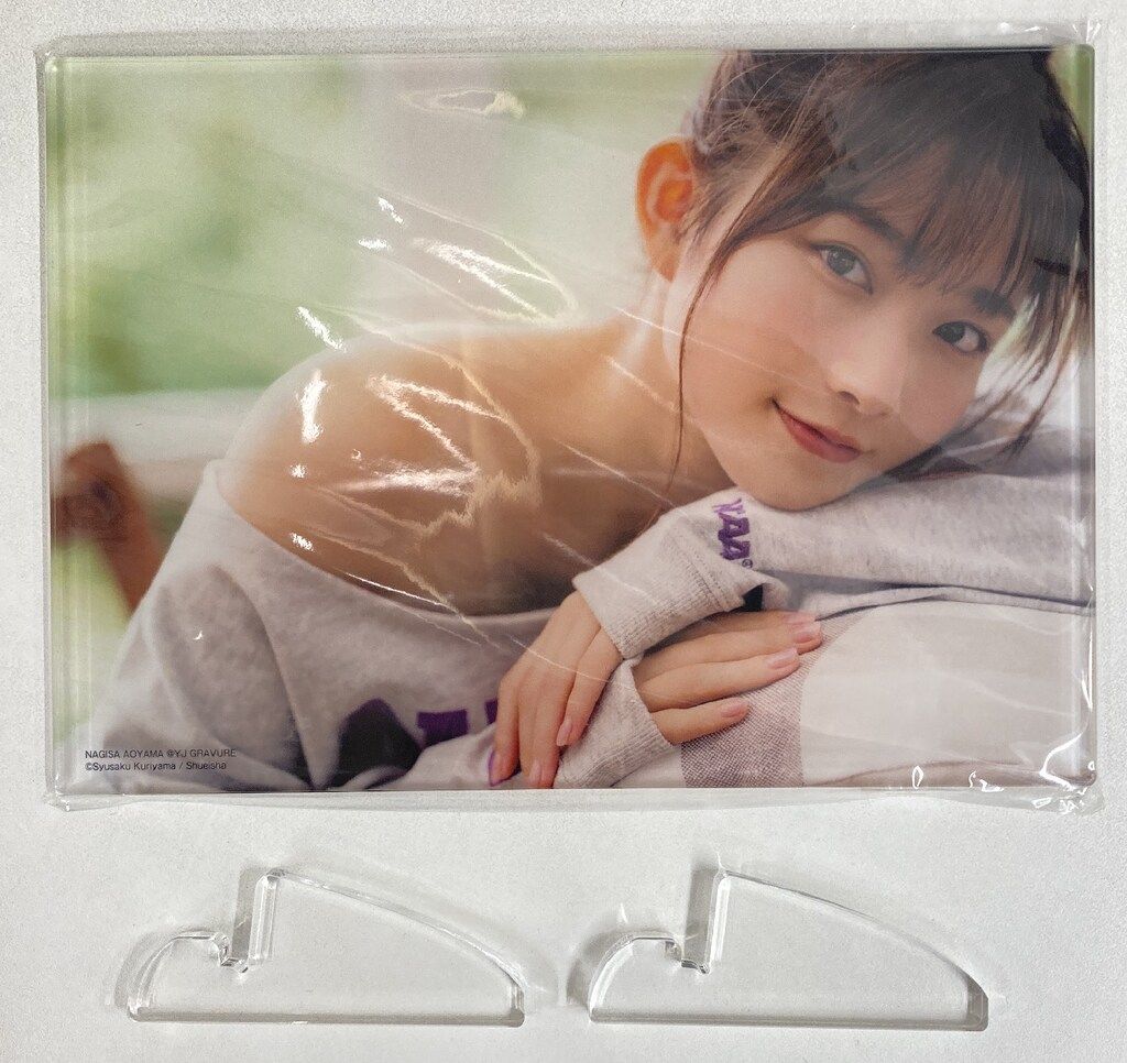 青山なぎさ直筆サイン入り缶バッジ 青山なぎさ直筆サイン入り缶バッジ