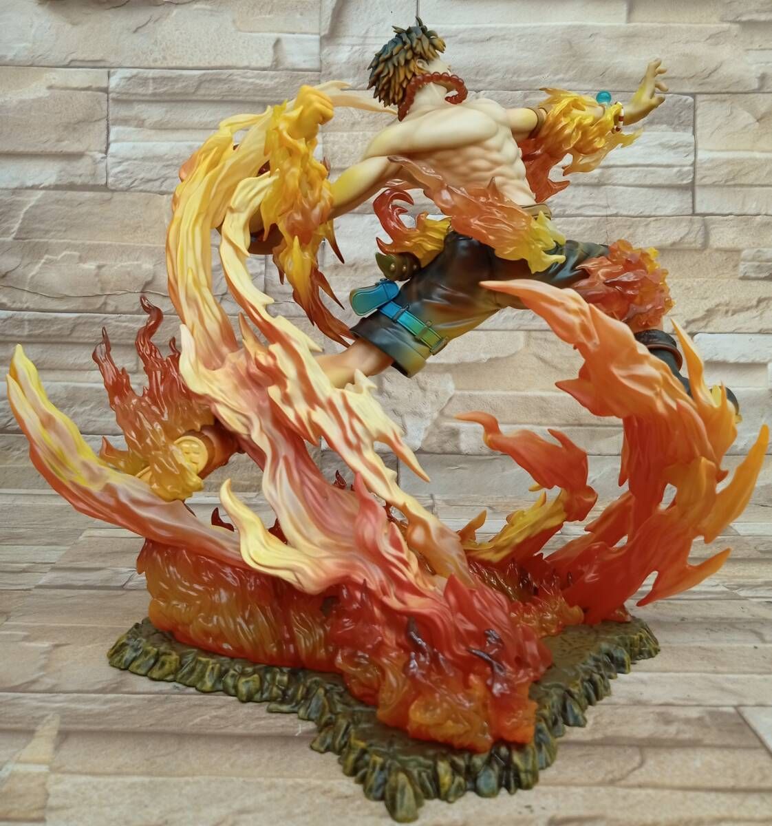 P.O.PワンピースNEO-MAXIMUMポートガス・D・エース15th未開封品 ONE