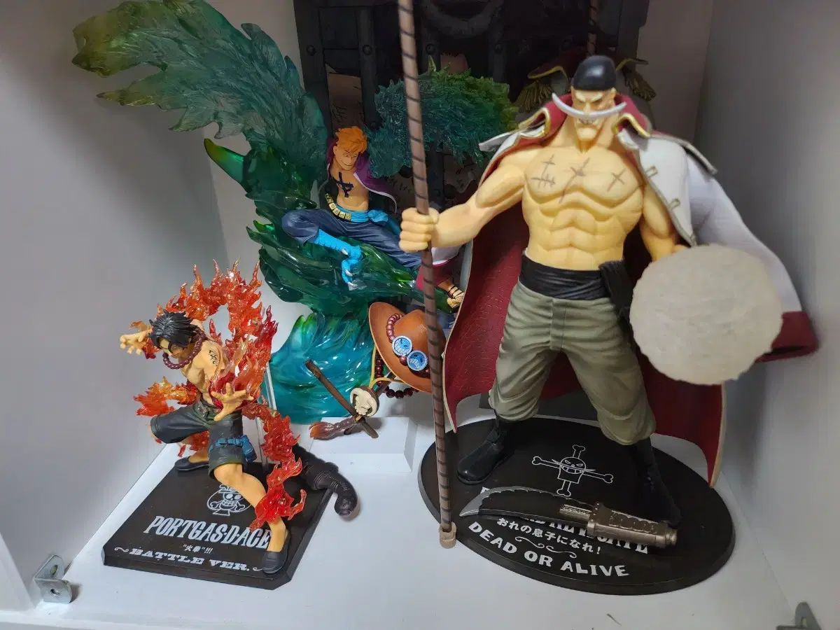 箱あり 白ひげ ワンピース フィギュア バンダイ フィギュアーツZERO 箱