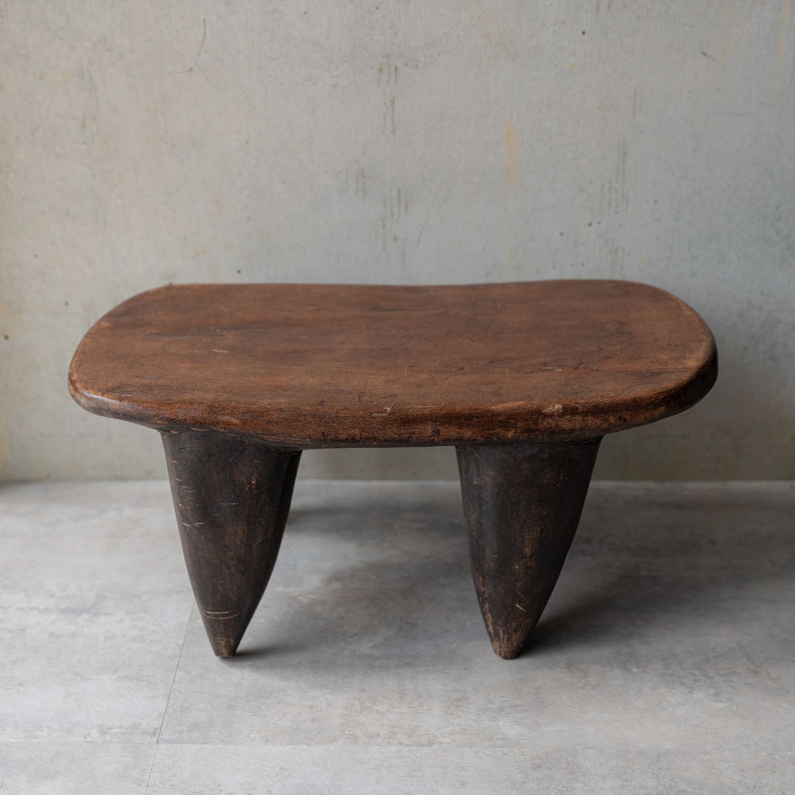 アフリカ コートジボワール セヌフォ族 スツール 椅子 腰掛 民具