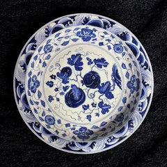 中国明時代永楽年製青花(染付)の花柄モンク壺