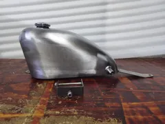 m*9様 W400純正タンク m*9様 W400純正タンク m*