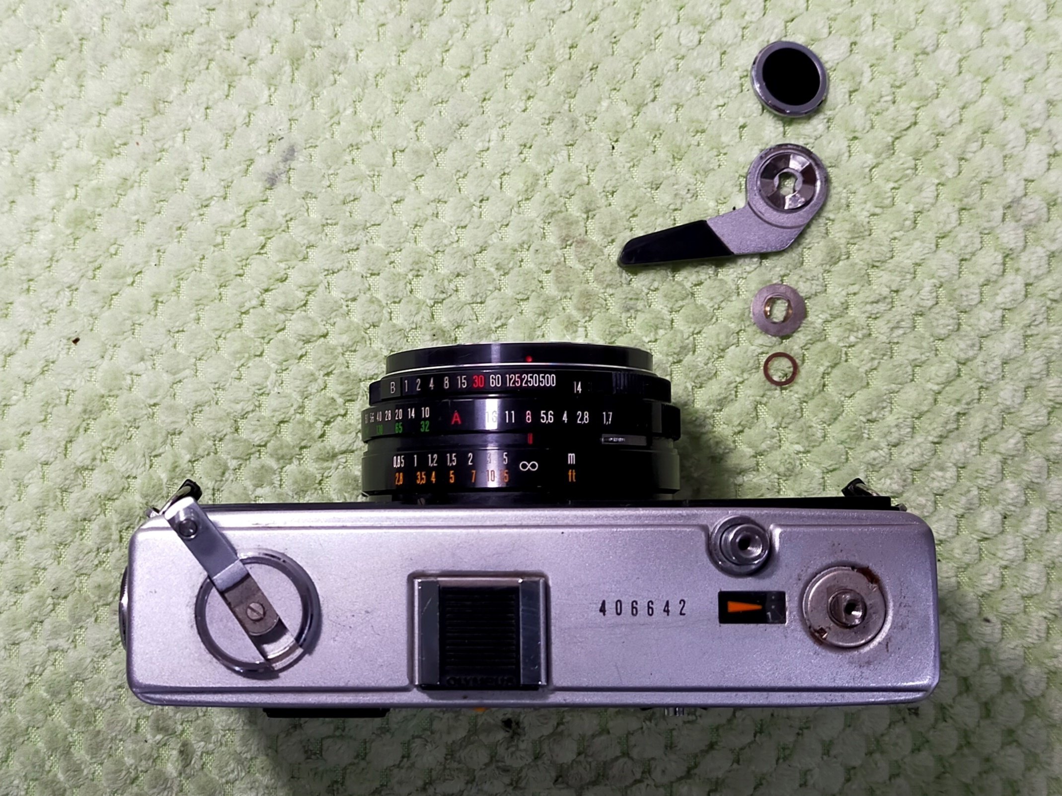 オリンパス 35 UCの分解｜フィルムカメラ修理のアクアカメラ