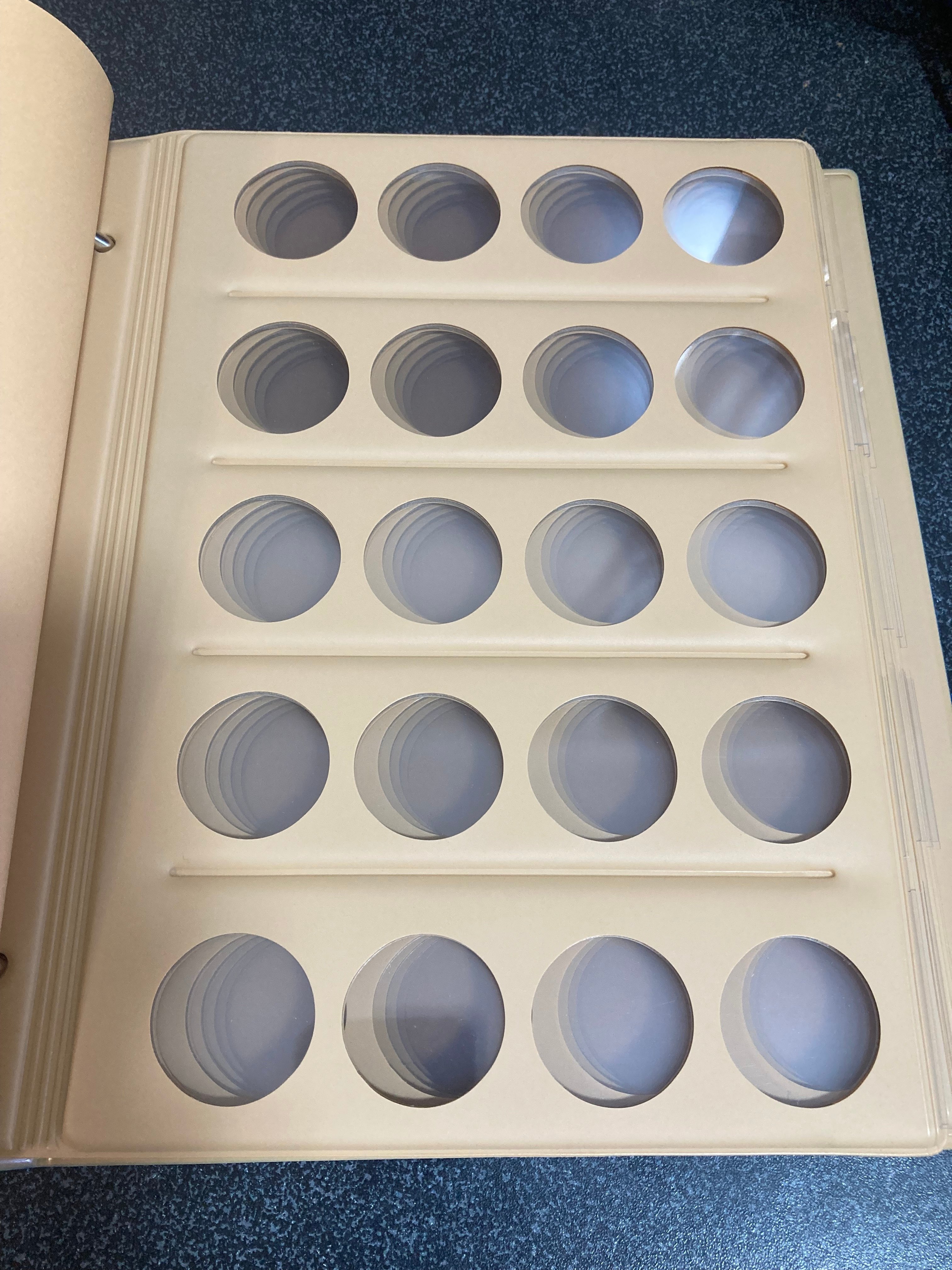 茶平工業×テージーコラボ】C-31記念メダルアルバムレビュー【取り急ぎ