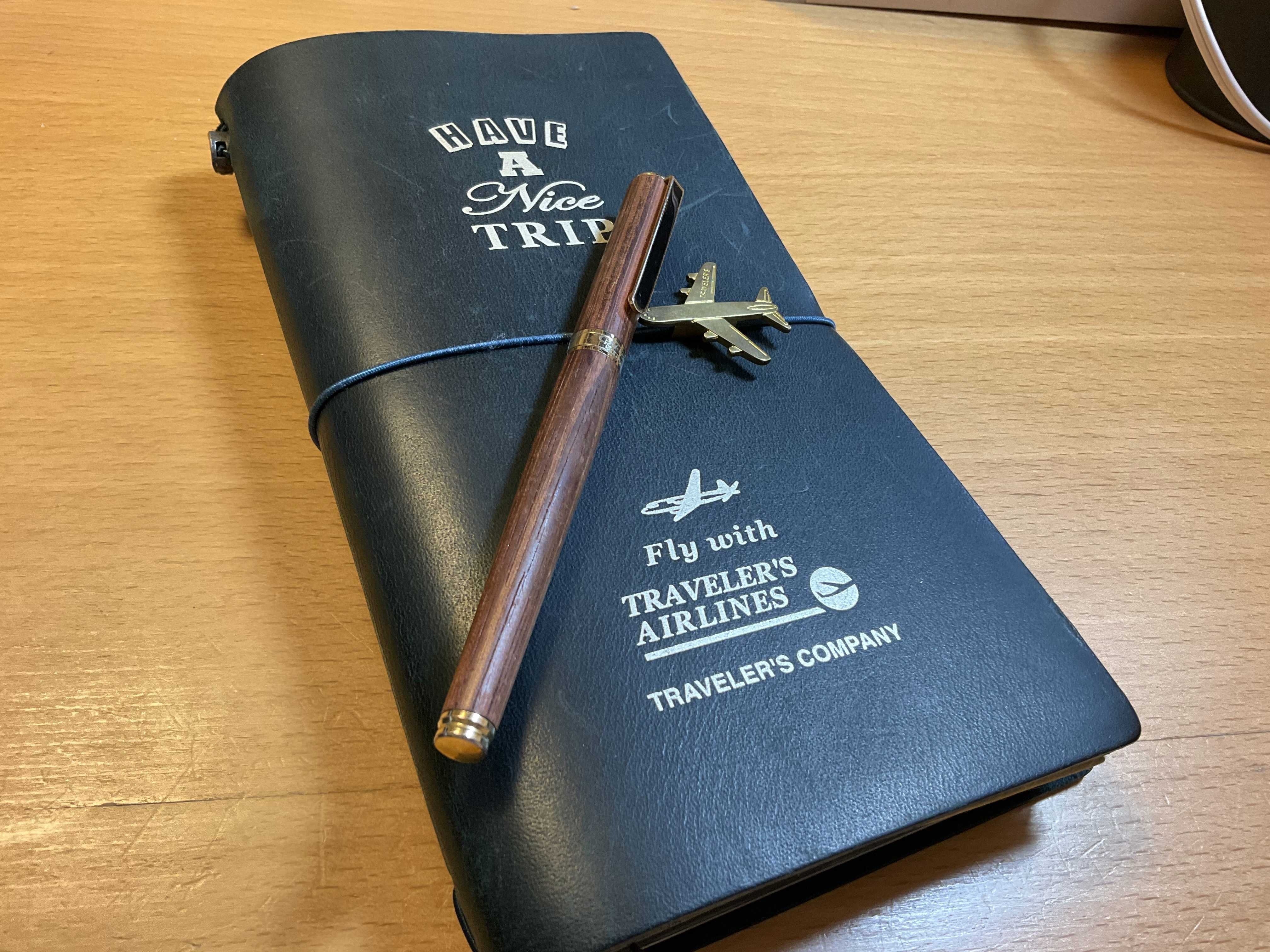 トラベラーズ ノートブック・黒 新品同様 革製品のほとんどが黒色