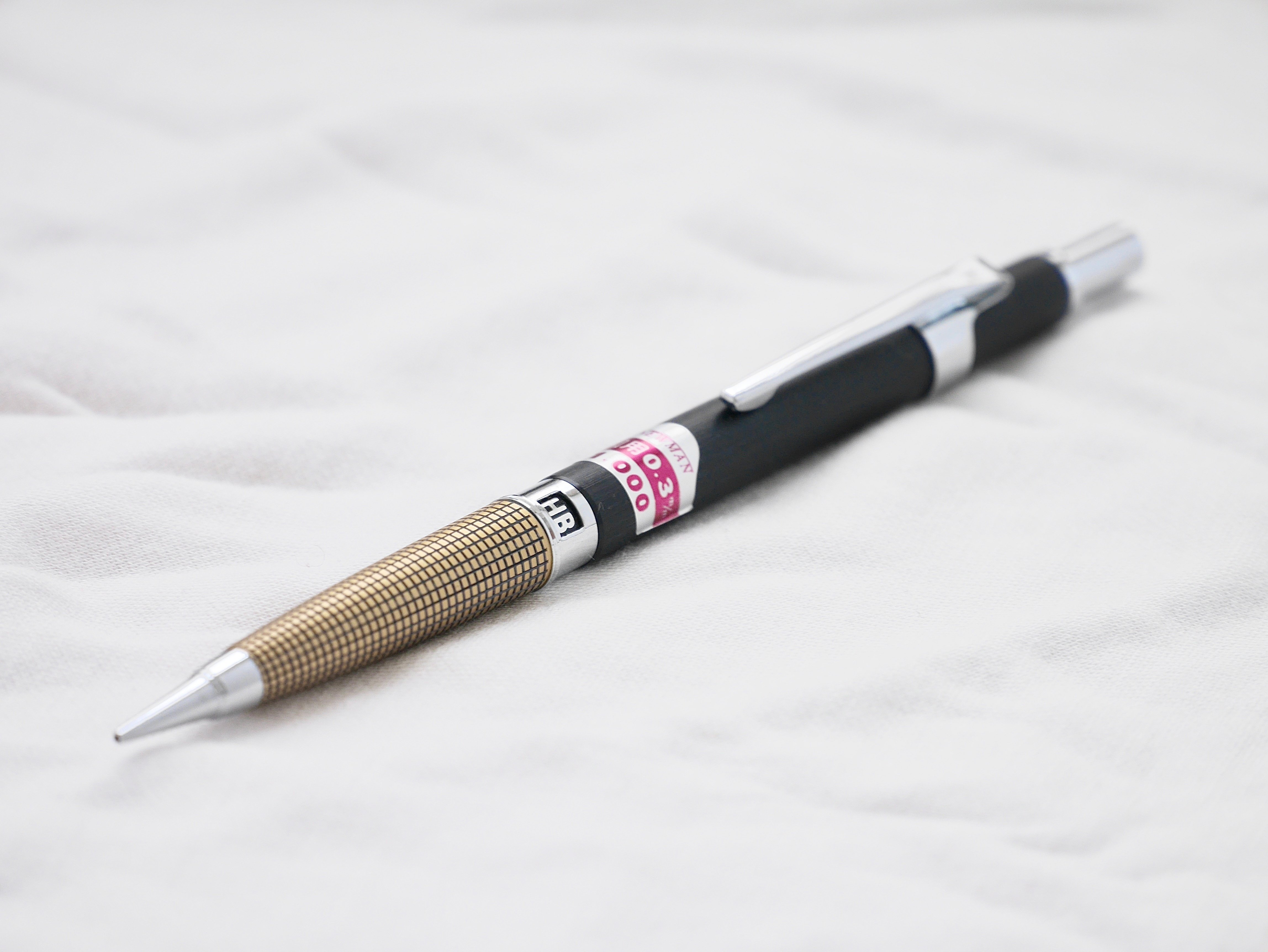 ニューマン 木目調｜柊