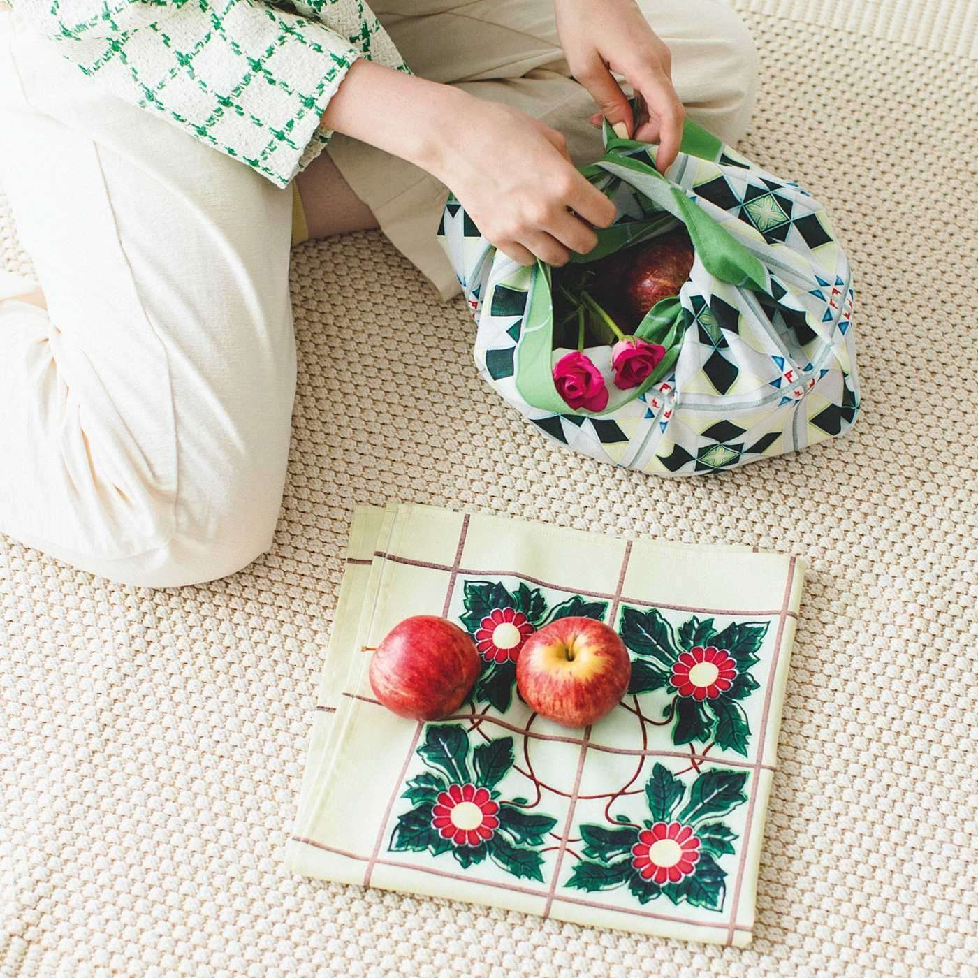 レトロで愛らしい雰囲気の「”和製”マジョリカタイル」をご存じですか