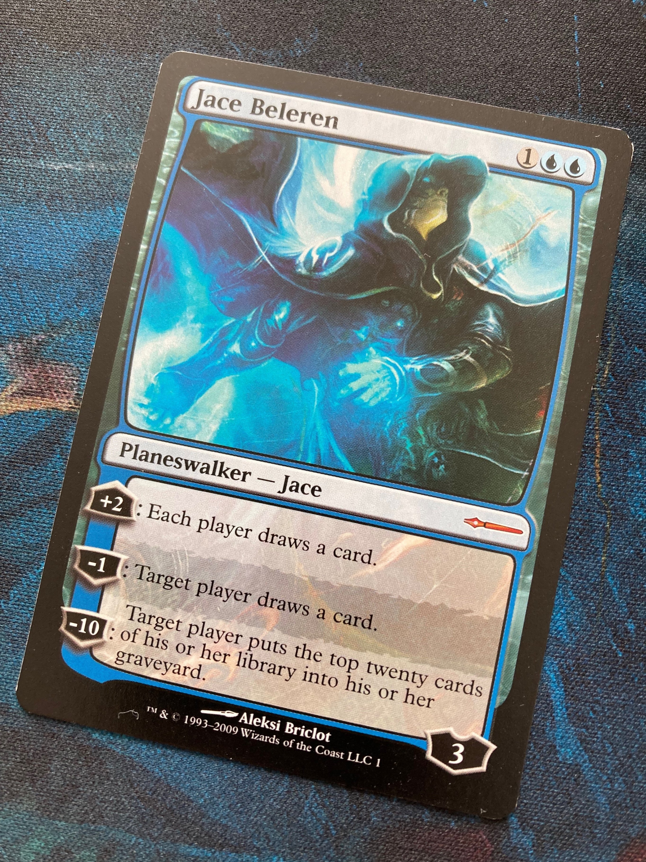 レビュー】Kickstarter - Planeswalkers Playmats by Aleksi Briclot