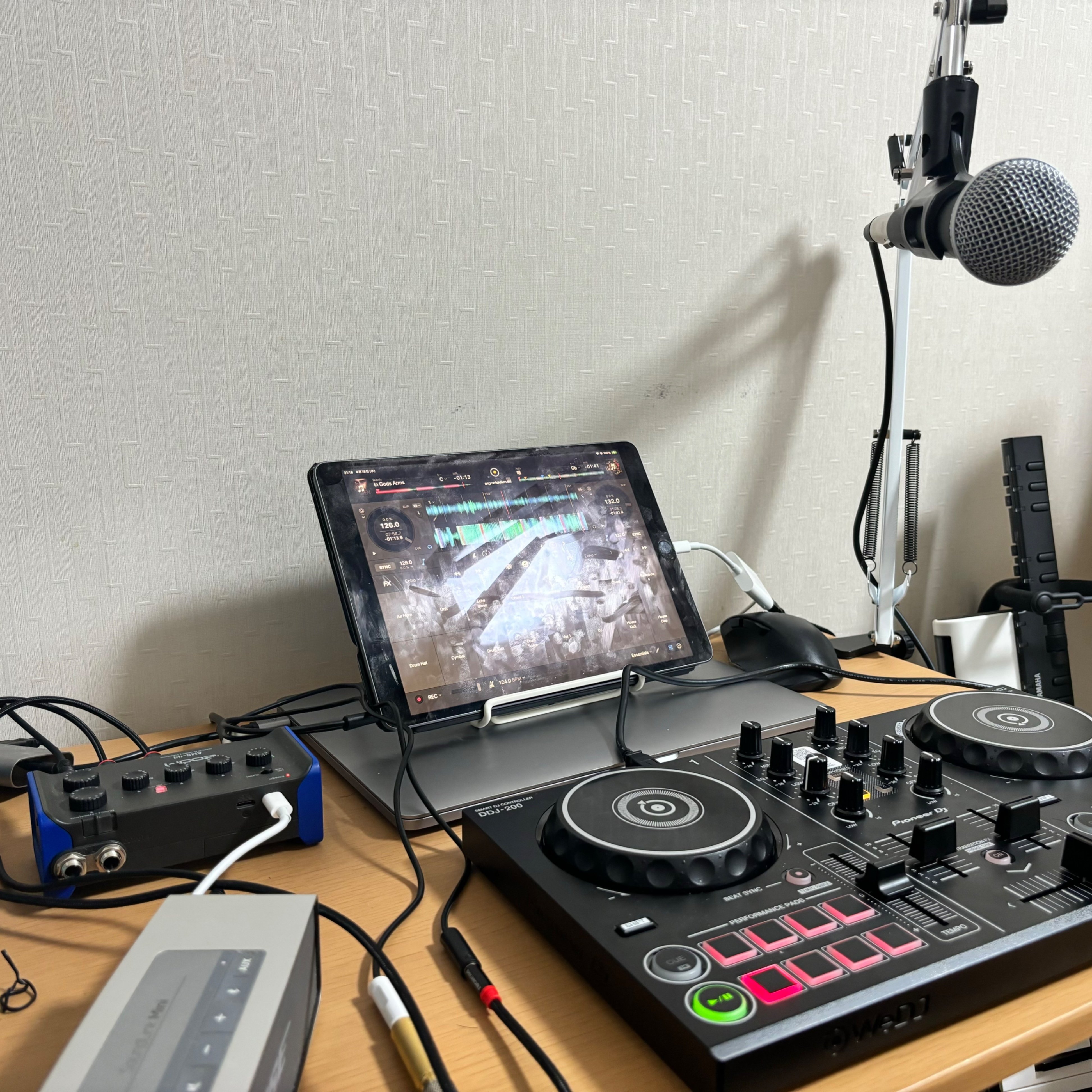 DJ初心者がDDJ-200買ってみた｜あずき