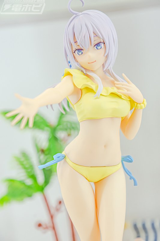 時々ボソッとロシア語でデレる隣のアーリャさん』水着のアーリャ