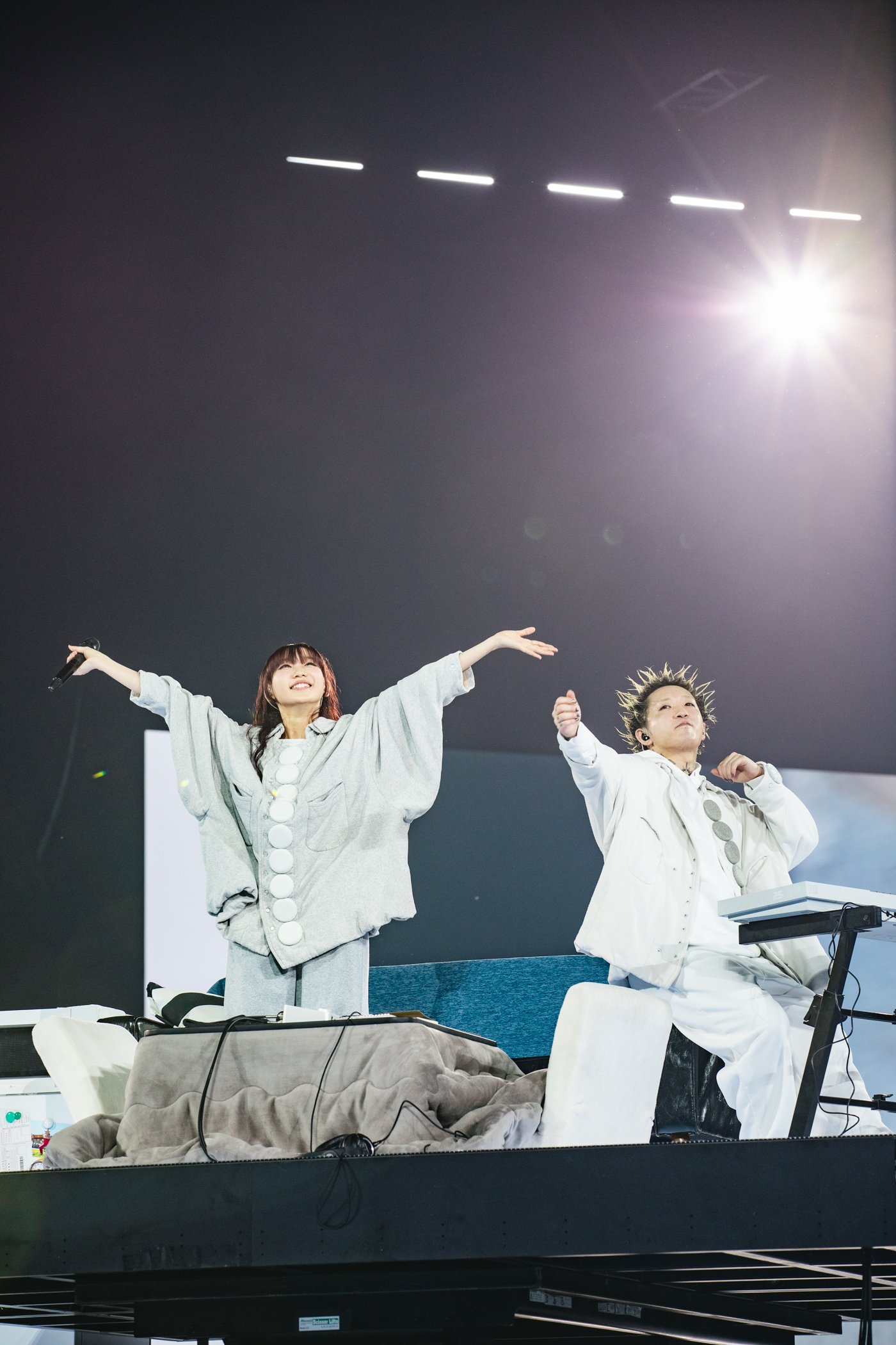 新品 YOASOBI 超現実 2024 ドーム ツアー トラックジャケット L