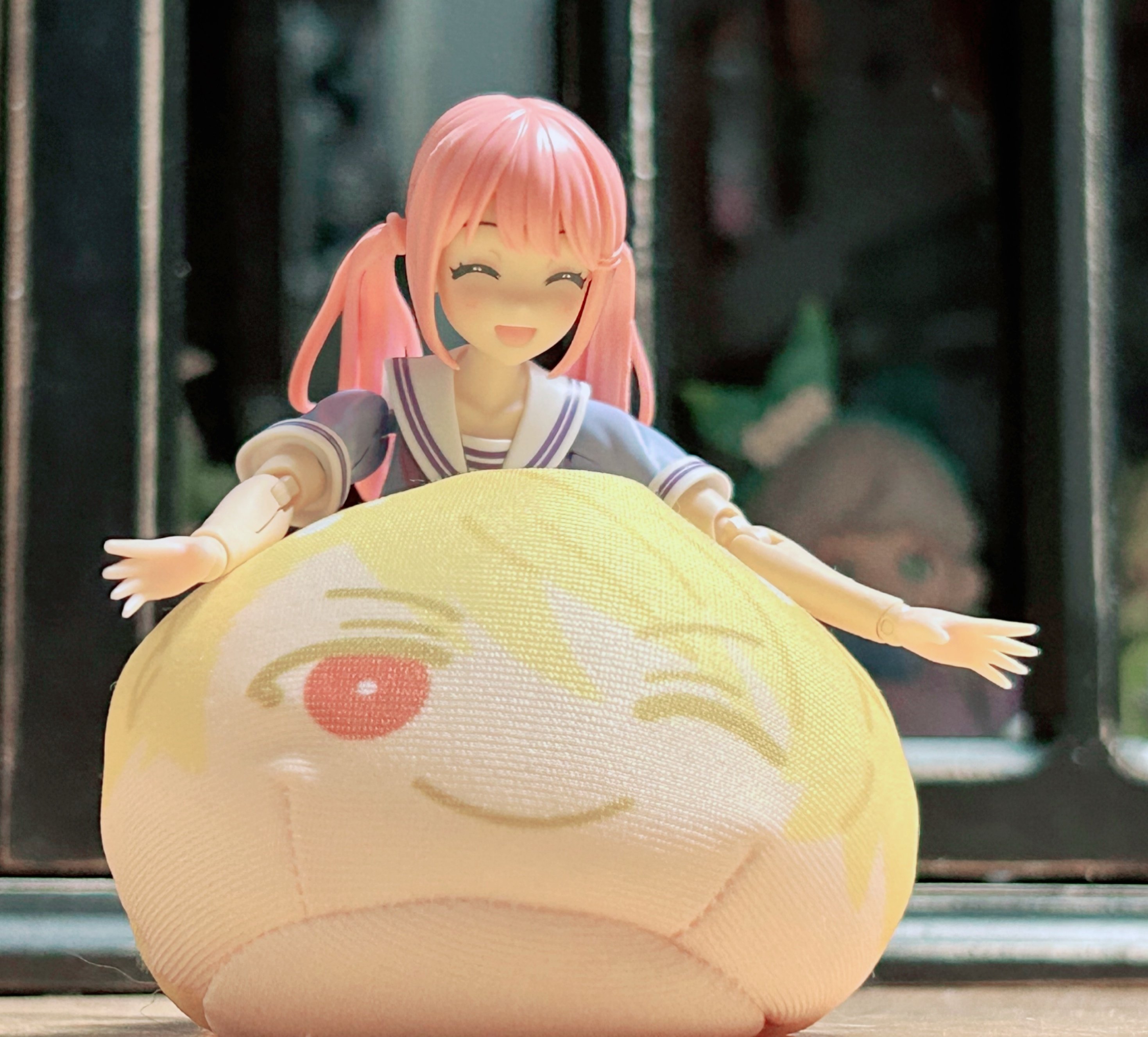 もうお前たちは美少女プラモデルから逃げるな｜臀部