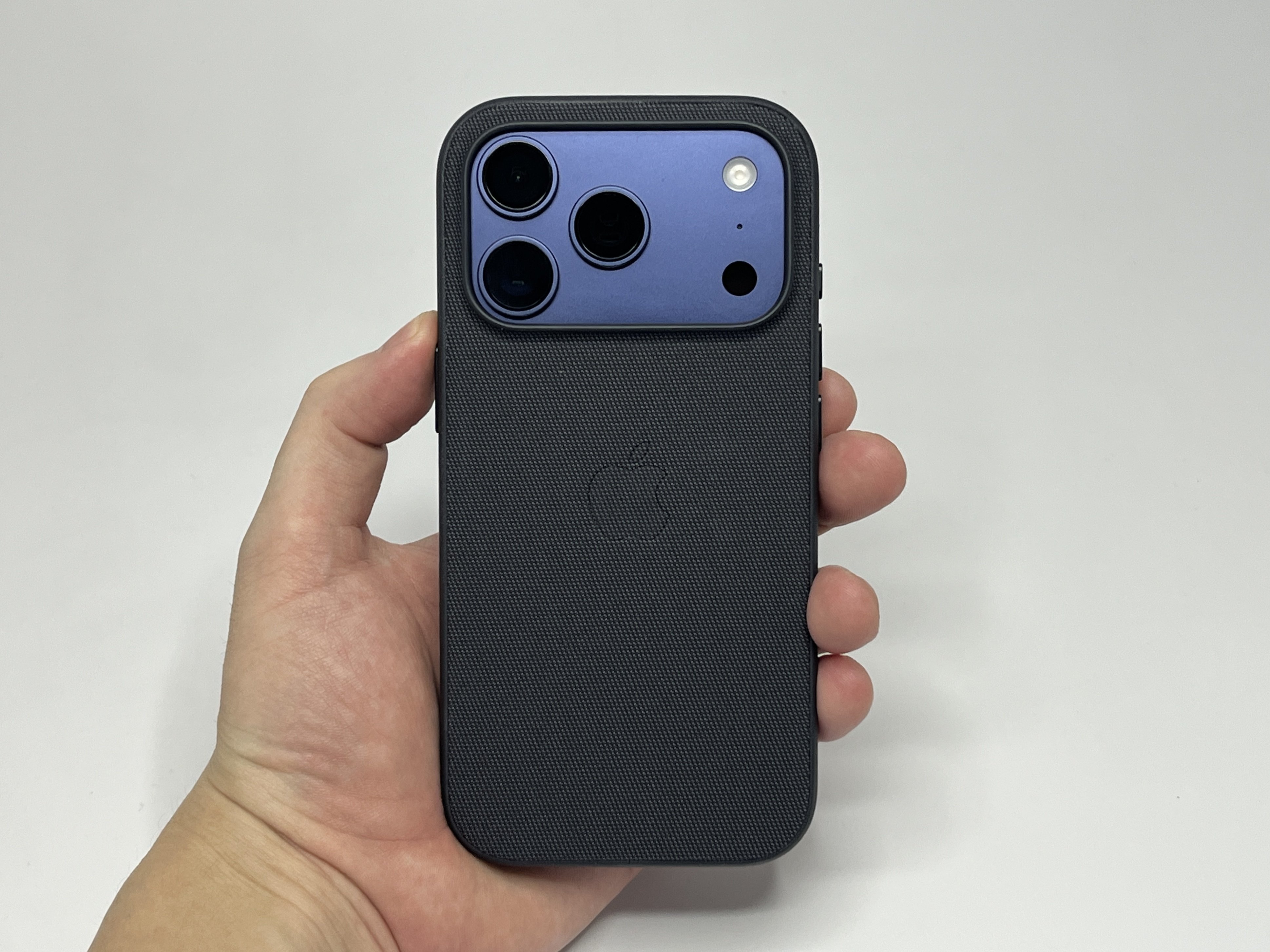 iPhone17 promax用純正テックウーブンケース MagSafe対応iPhone 17 Pro