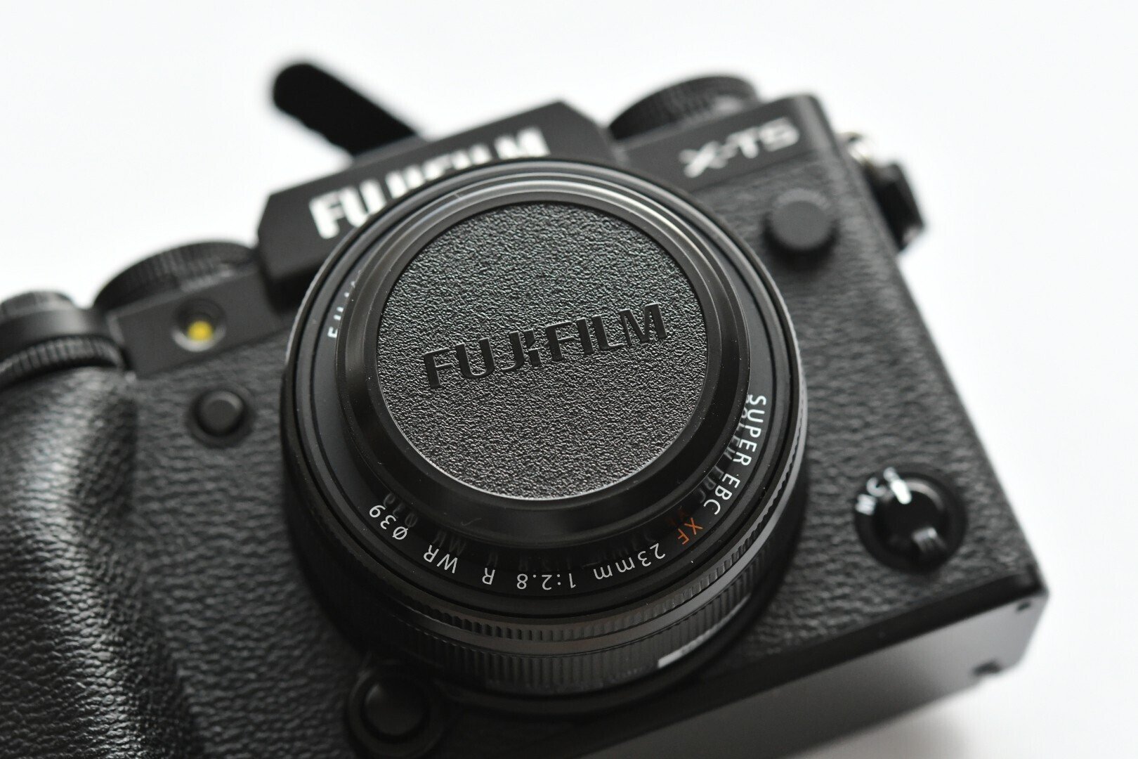 レビュー】富士フイルム XF23mmF2.8 R WR｜待ち焦がれていた「96g」の