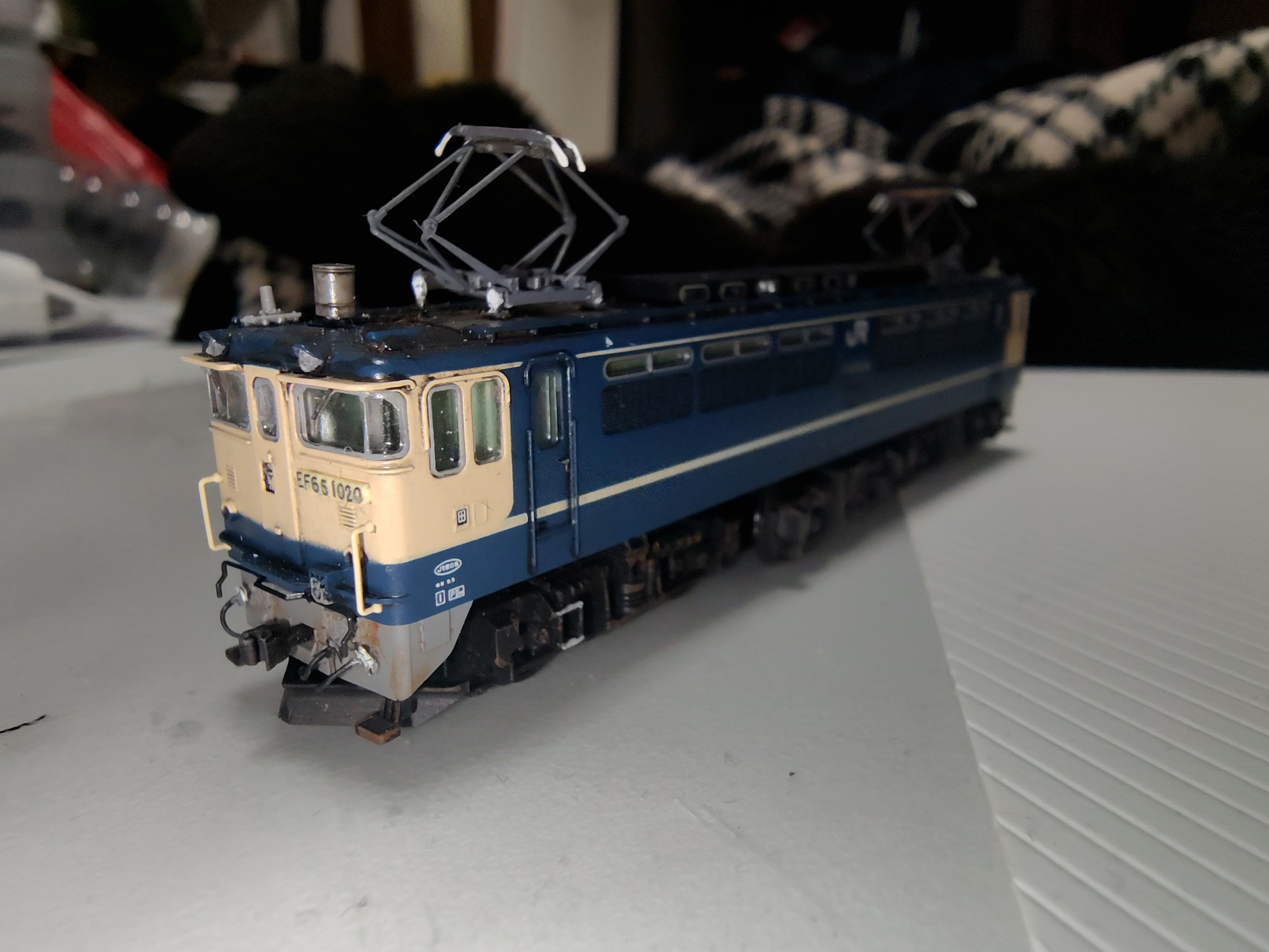 模型加工》TOMIX 9110 EF64 1001をいじる｜さもこう