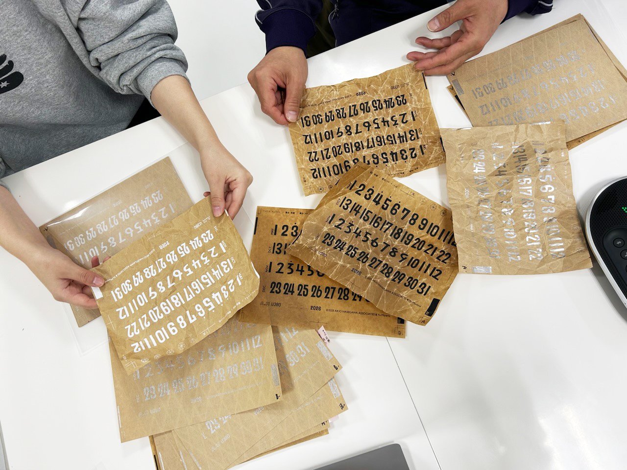 1枚で1年眺められるカレンダー、6作目もいいものができました｜GRAPH