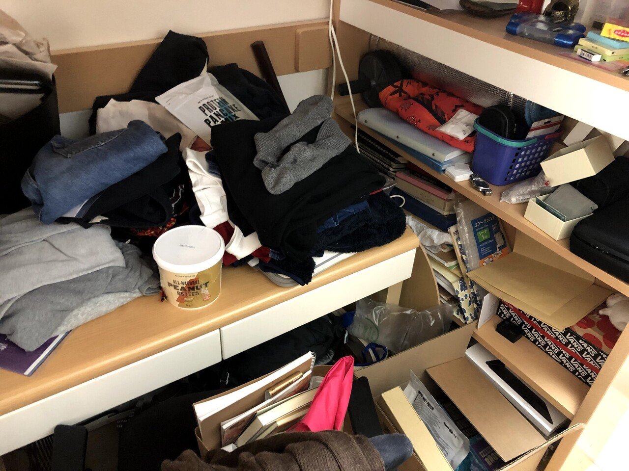 断捨離】 残ったものは、本と服、そして記憶でした。｜SEIYA｜冒険と創造