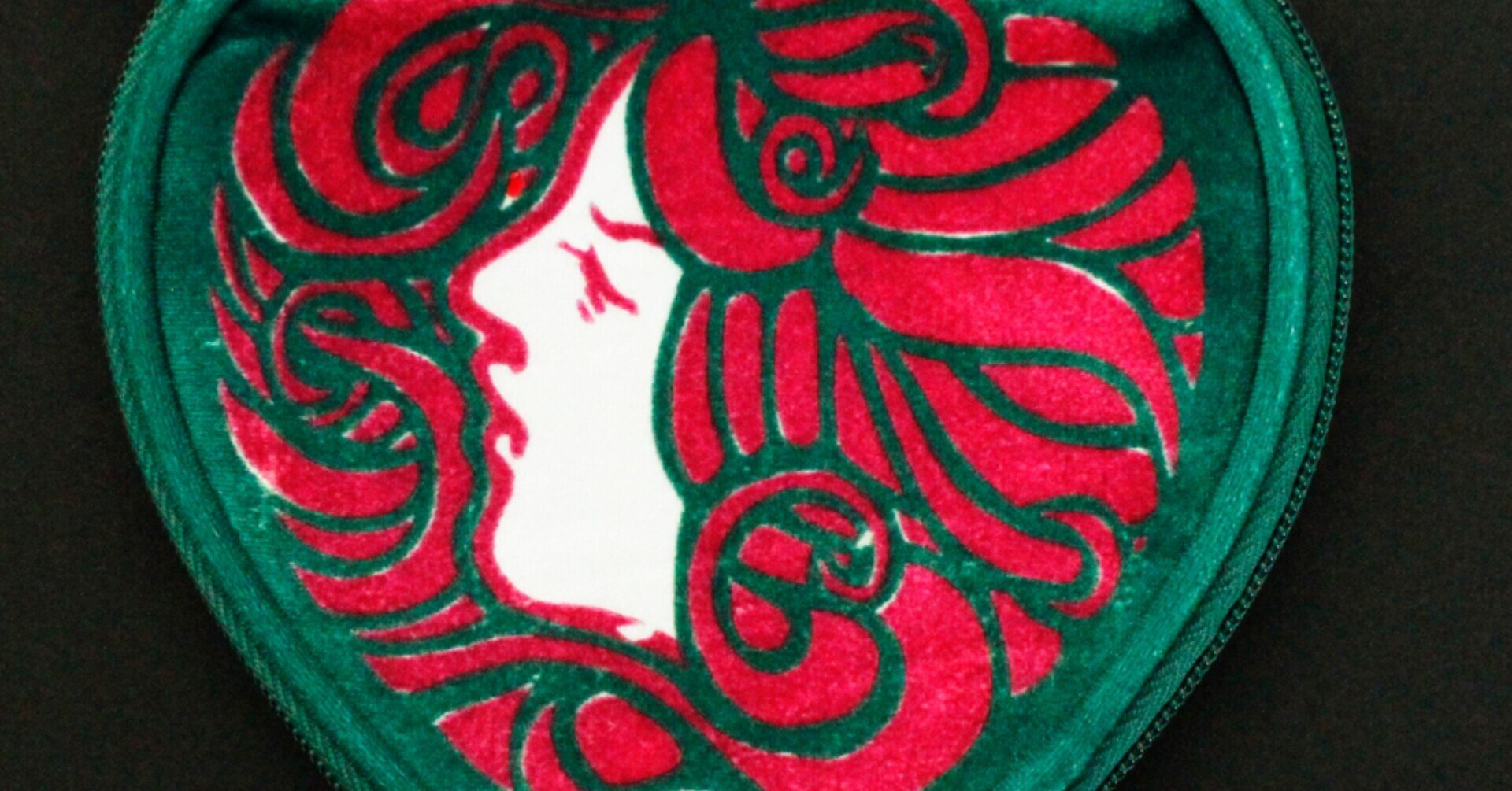 あやしい絵展】みだれ髪エチケットポーチを作ってみた話｜フェリシモ