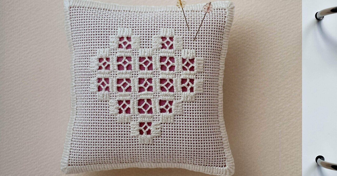 ヴィンテージ 北欧ハーダンガー/ヒデボ 白糸刺繍 ドローンワーク