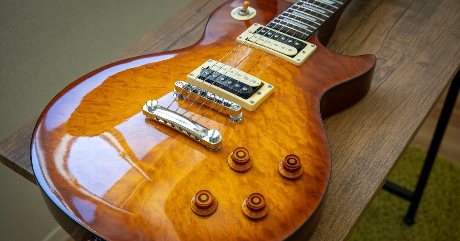 アレによく似たTokai Love Rock｜Croquetteギター機材研究