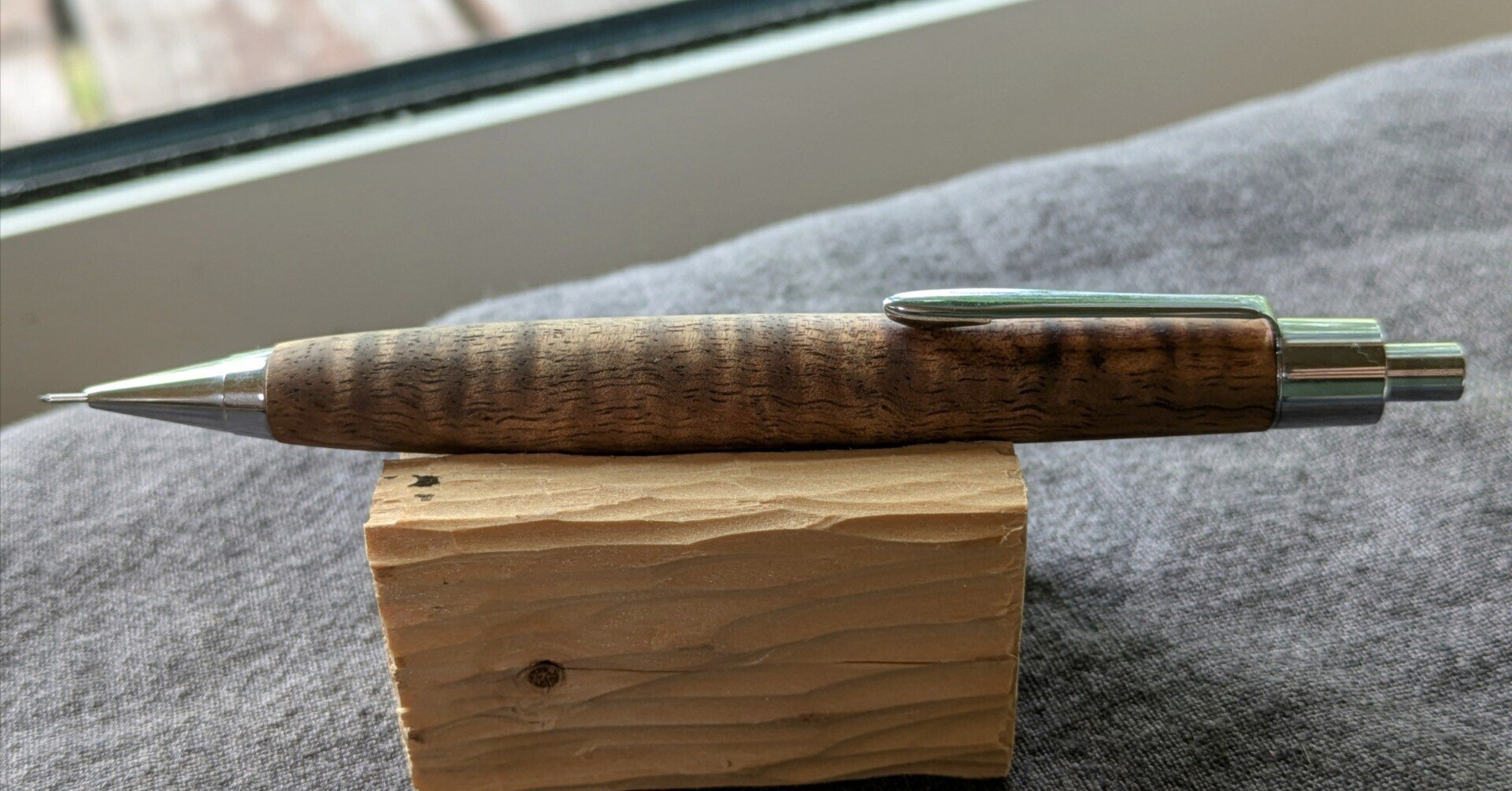 レビュー】クラフトエー 202 ハワイアンコア｜はくっち/文房具