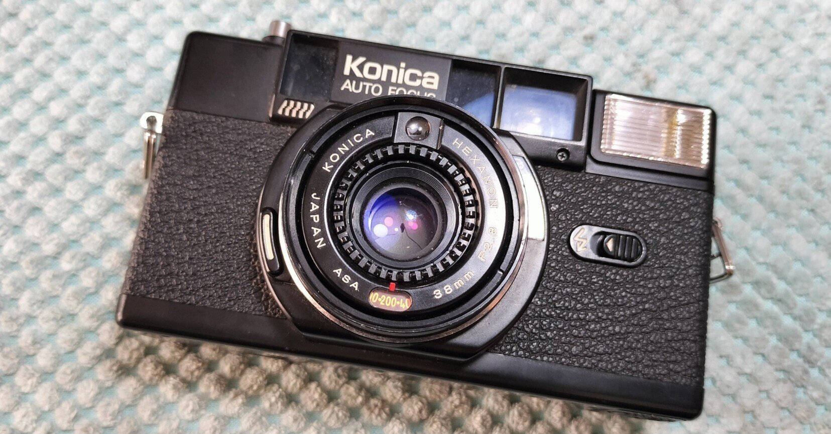 Konica C35 AF2の分解｜フィルムカメラ修理のアクアカメラ