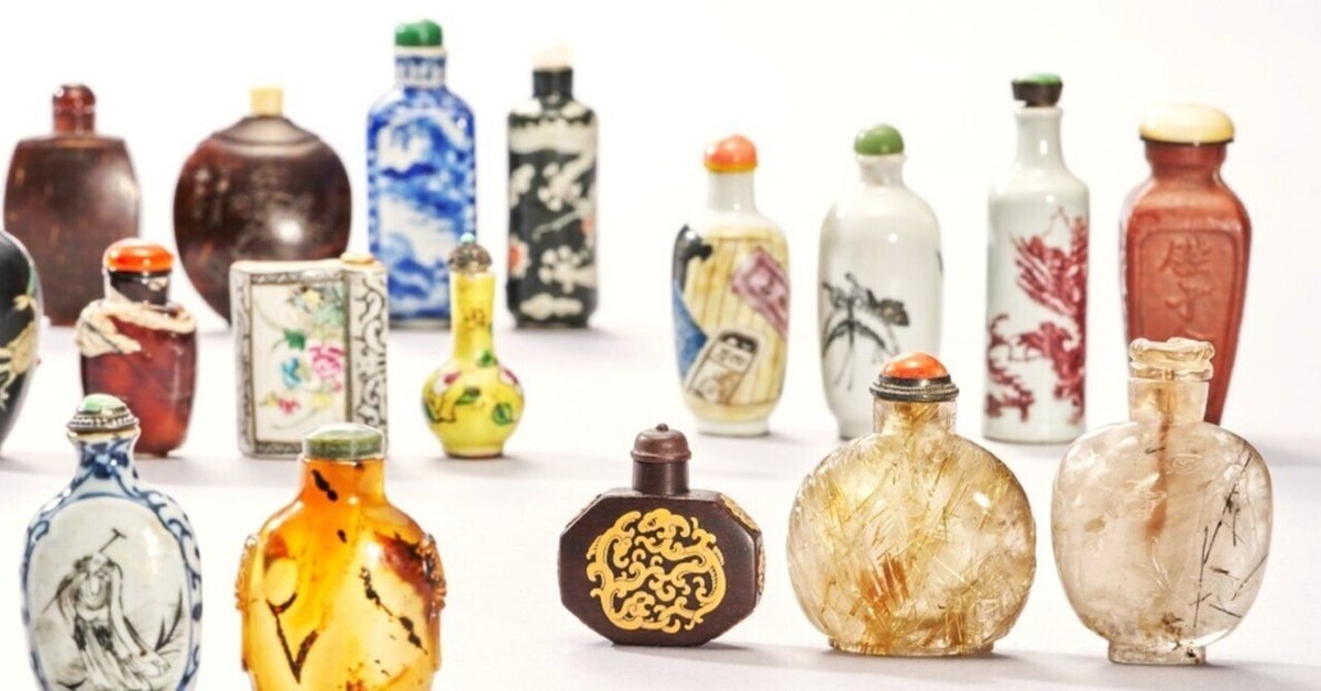 中国の繁栄期の時代のものと思われる、鼻煙壺 小さな工芸品