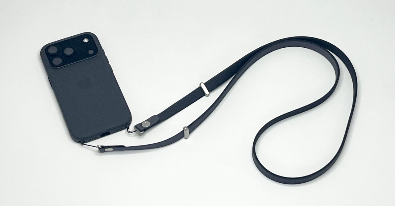 iPhone 17用 純正 黒いシリコンケースとストラップ Apple純正 iPhone