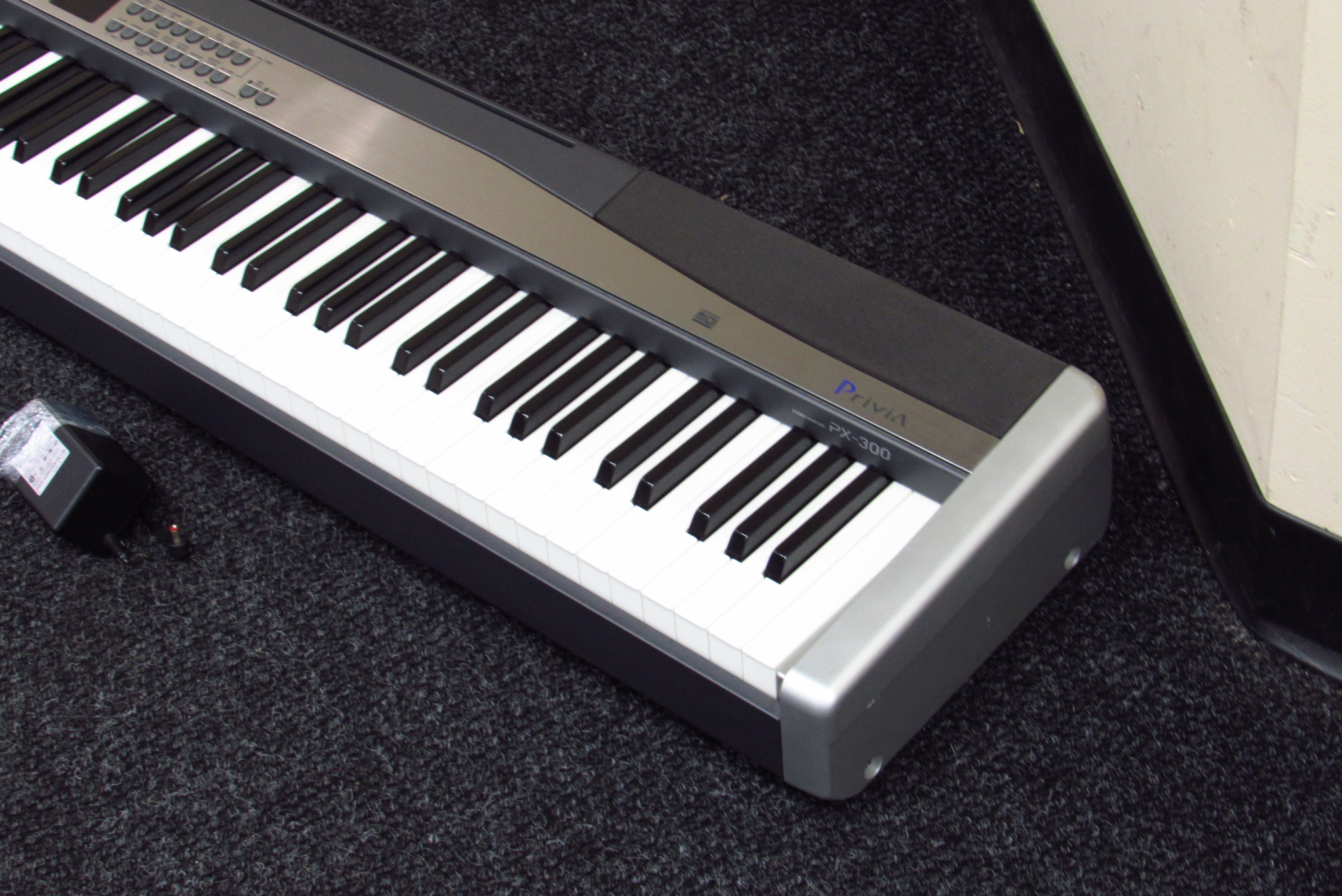 電子ピアノ CASIO Privia PX-300 椅子つき