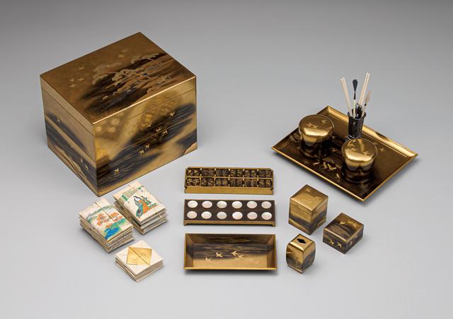 香道具 超絶技巧の時代漆芸 明治時代 本金蒔絵琵琶形香合 時代箱 香