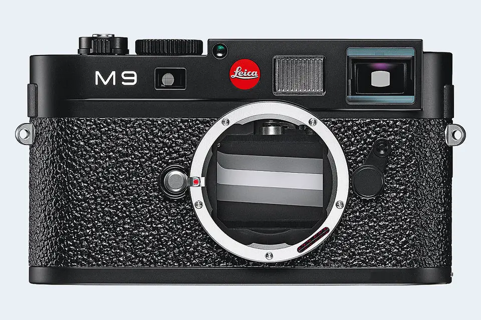 Leica M9: what is the pixel size?