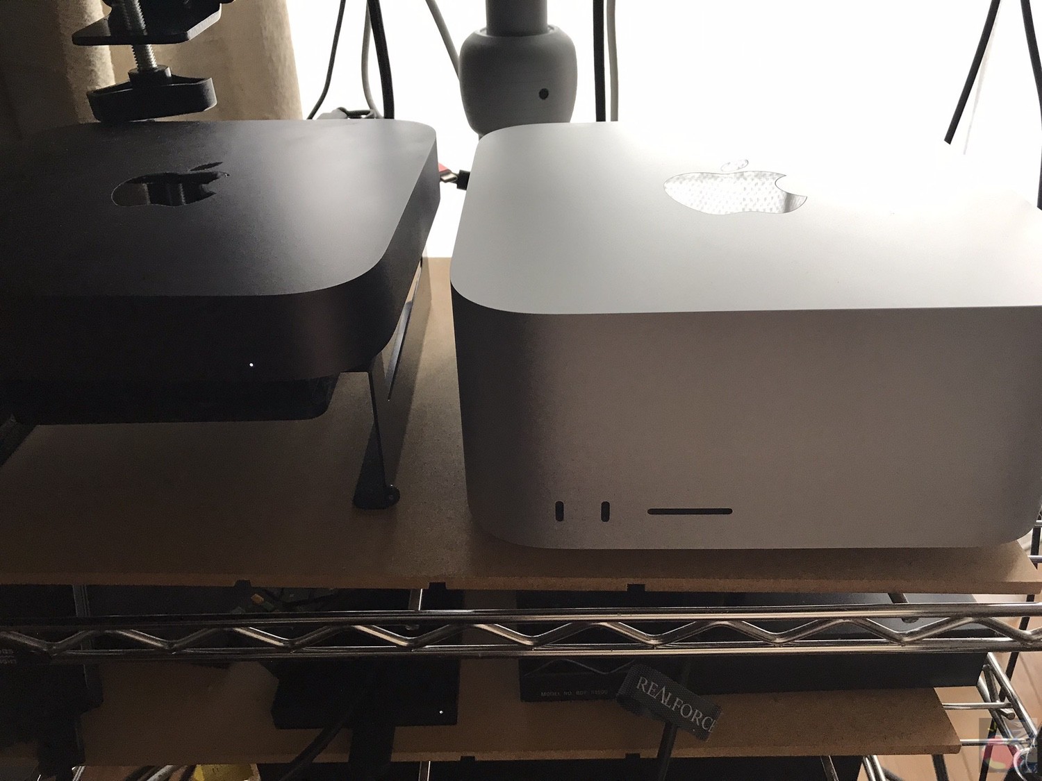 Mac studio 初期吊るしモデル（多分） Mac studio 初期吊るしモデル