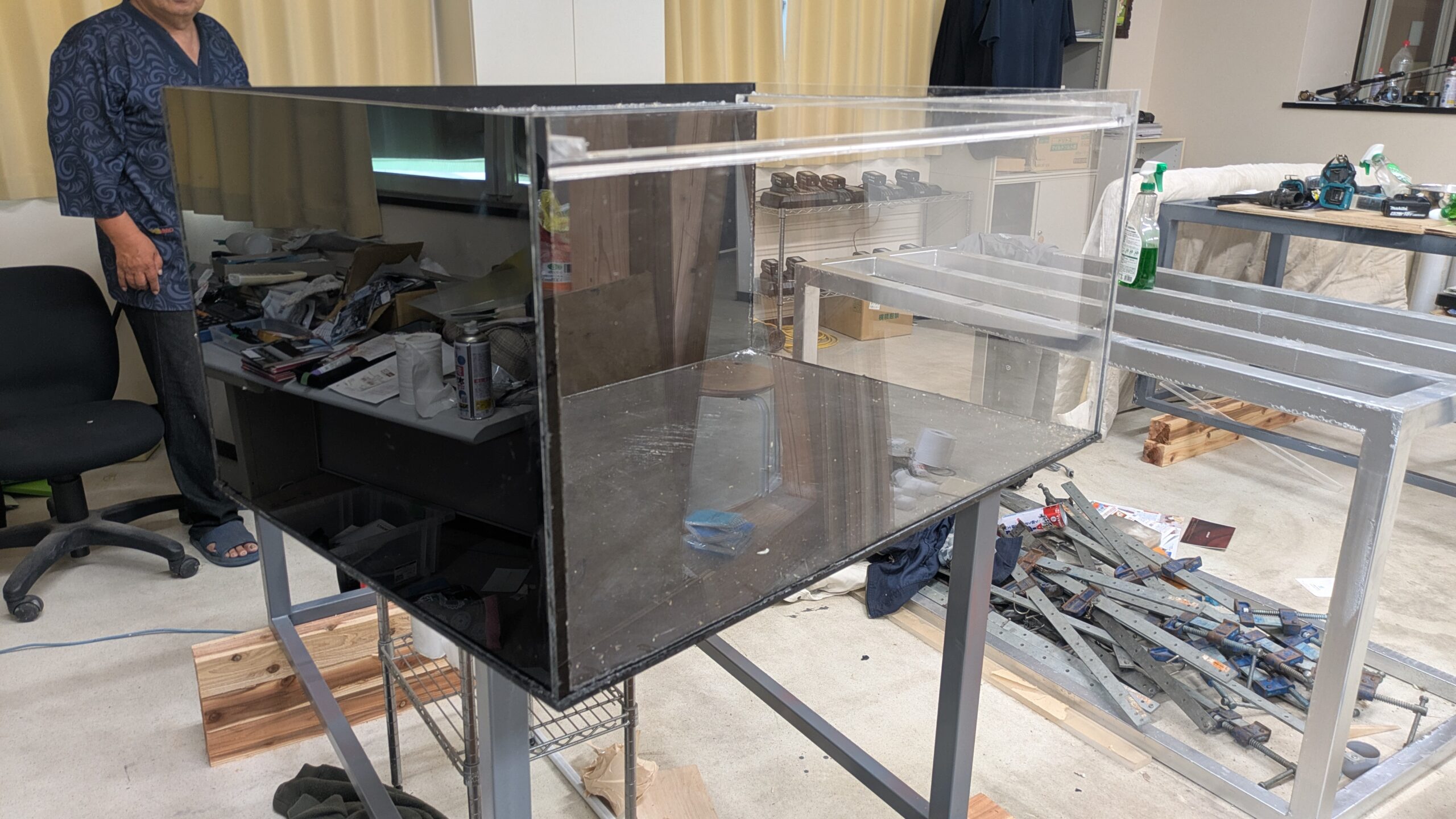 海辺の日記 アクリル水槽、大型アクリル水槽 ｜ 関東建鉄（株）KANTETSU