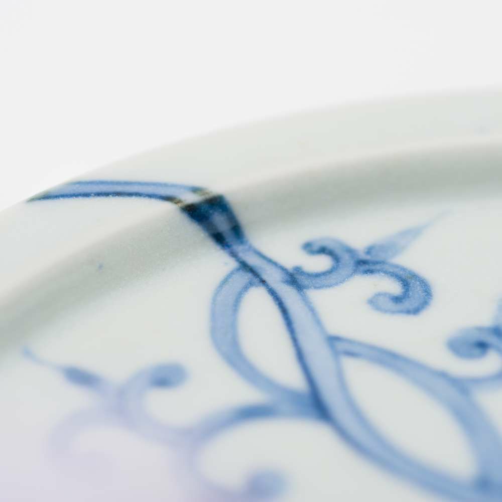 岡晋吾 5寸天平 平皿 竜唐草 – ARITA PORCELAIN LAB [公式オンライン