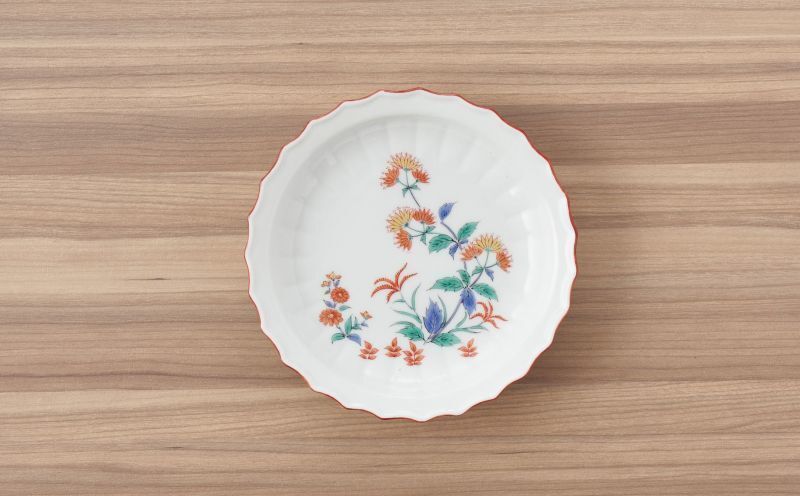 柿右衛門 獅子紋 三足菱形小皿① 送料込み251217 柿右衛門 獅子紋 三足