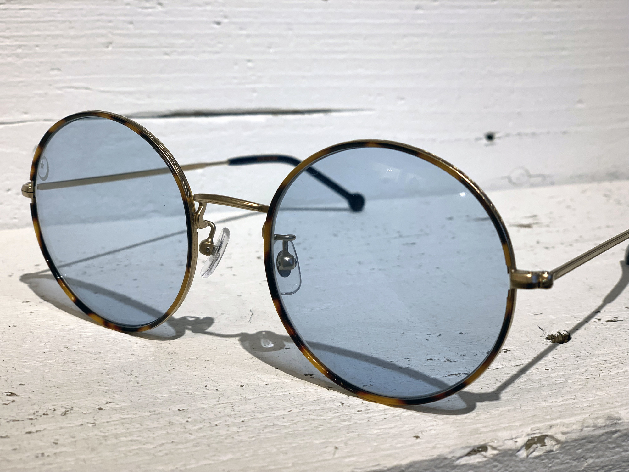 カケル)プロジェクト情報】有村竜太朗×VERYNERDコラボサングラス