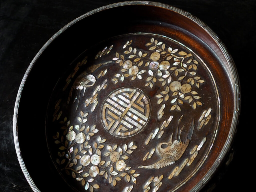 李朝螺鈿丸盆 | 古美術いもと