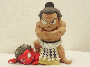 瀧下和之『 『鬼踏み。赤』』 | その他工芸 | 日経アート