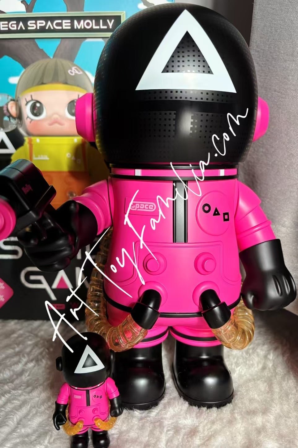 MEGA コレクション 400％+100％ MOLLY イカゲーム POPMART ポップ