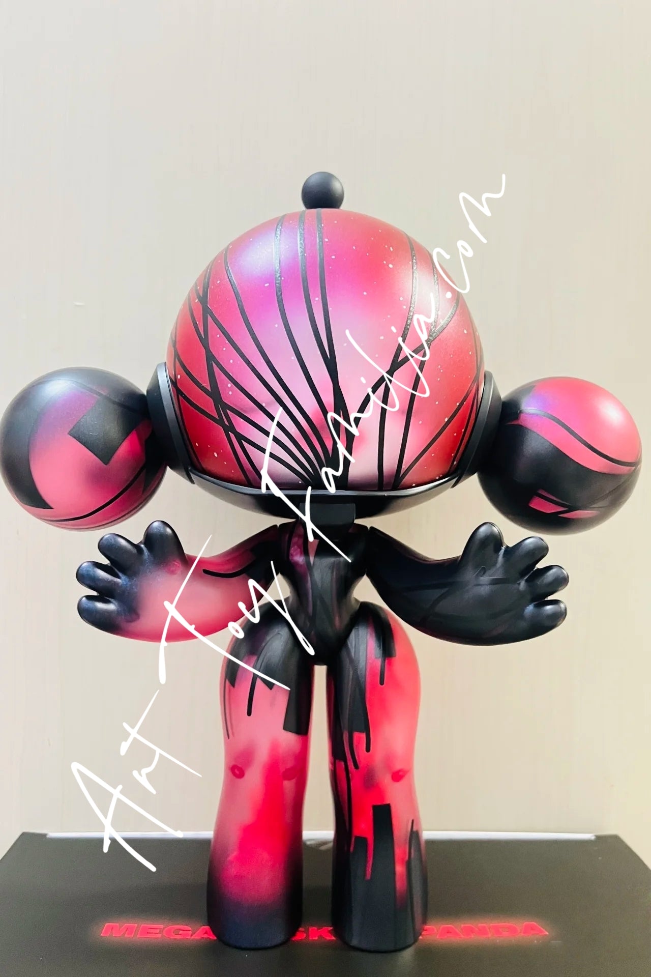 400% MEGA α Skullpanda 400% Red Crystal - 红水晶400% – Art Toy Familia