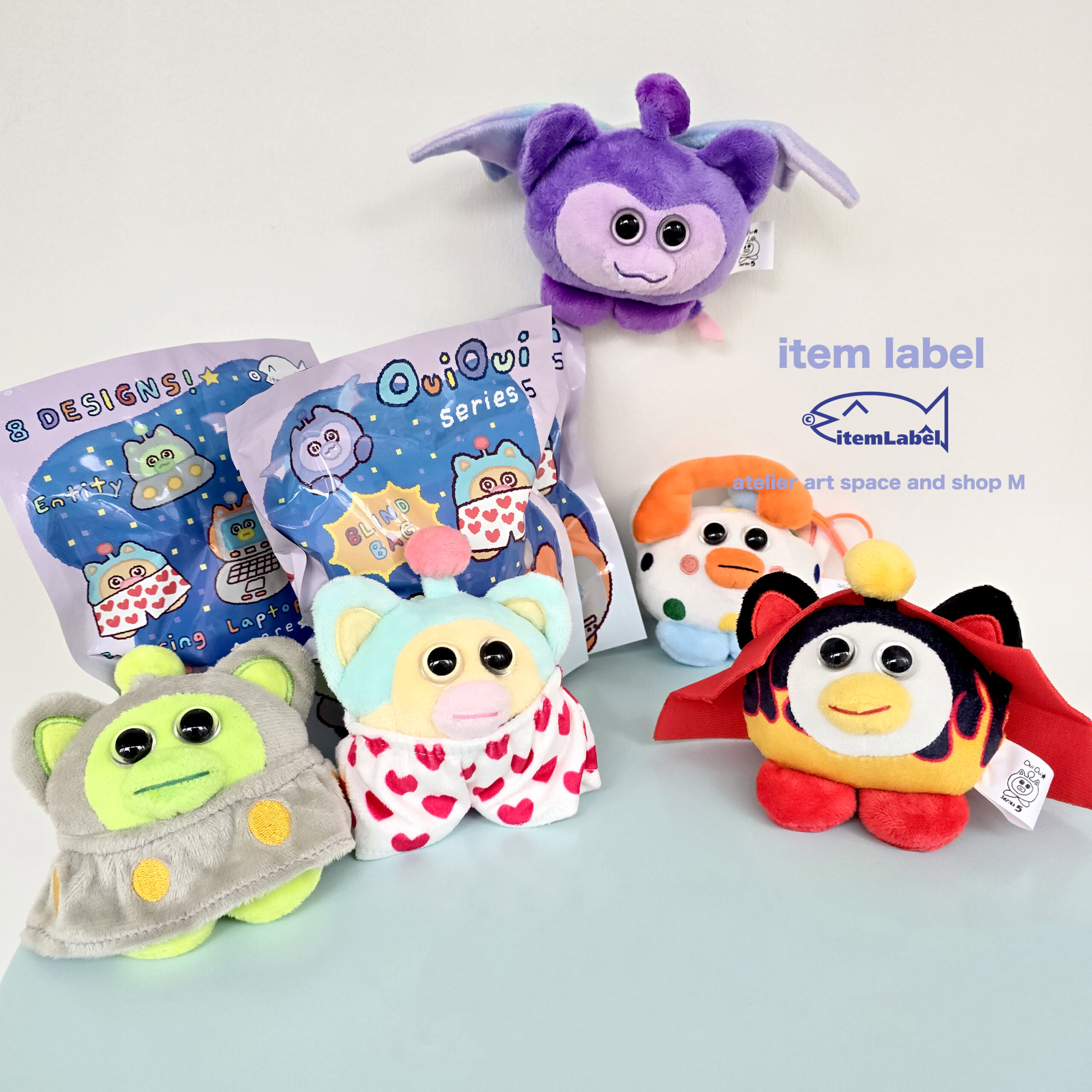 item Label OuiOui Peepy ウィーウィ ぬいぐるみ