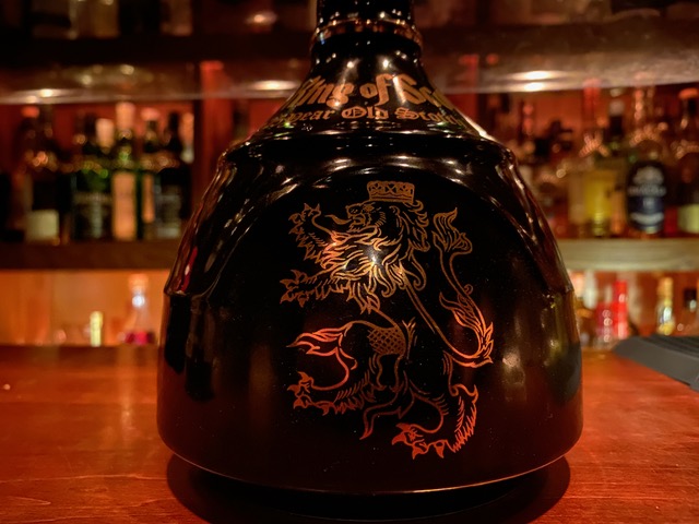 キングオブスコッツ 25年 陶器ボトル / Vision - BAR運営