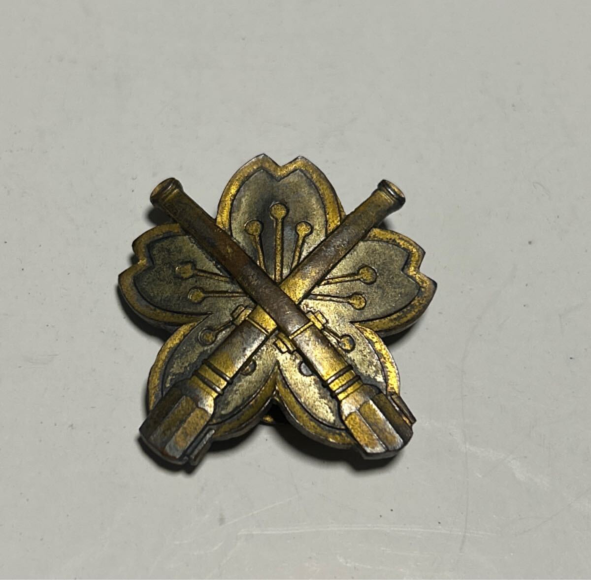 大日本帝国陸軍砲兵照準記章 大日本帝国陸軍砲兵照準記章 - メルカリ
