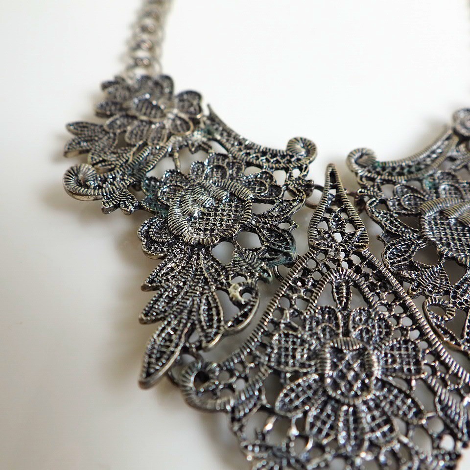 ヴィンテージボリュームネックレス ボタニカルモチーフ フランス蚤の市